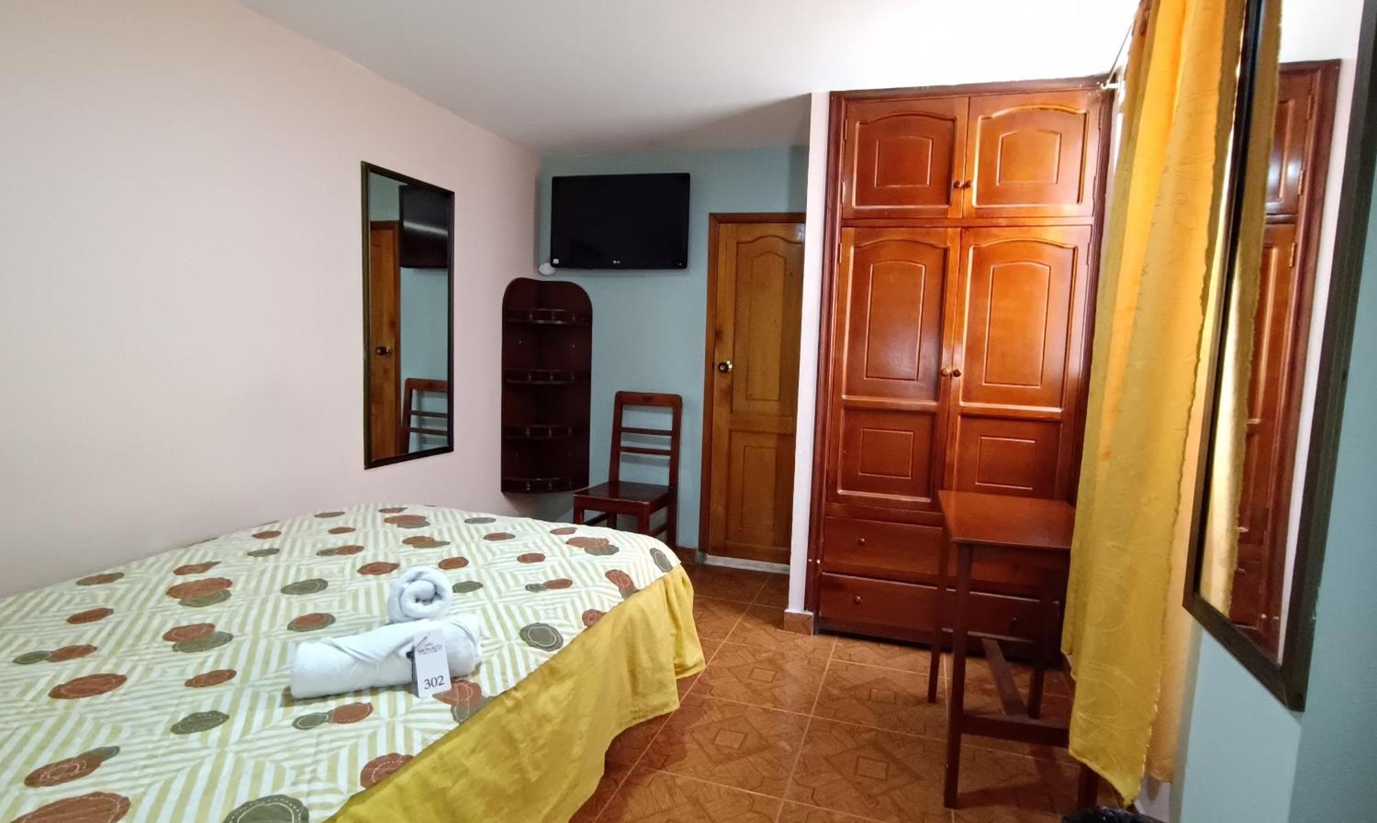 Hotel Monaco Pasto Extérieur photo