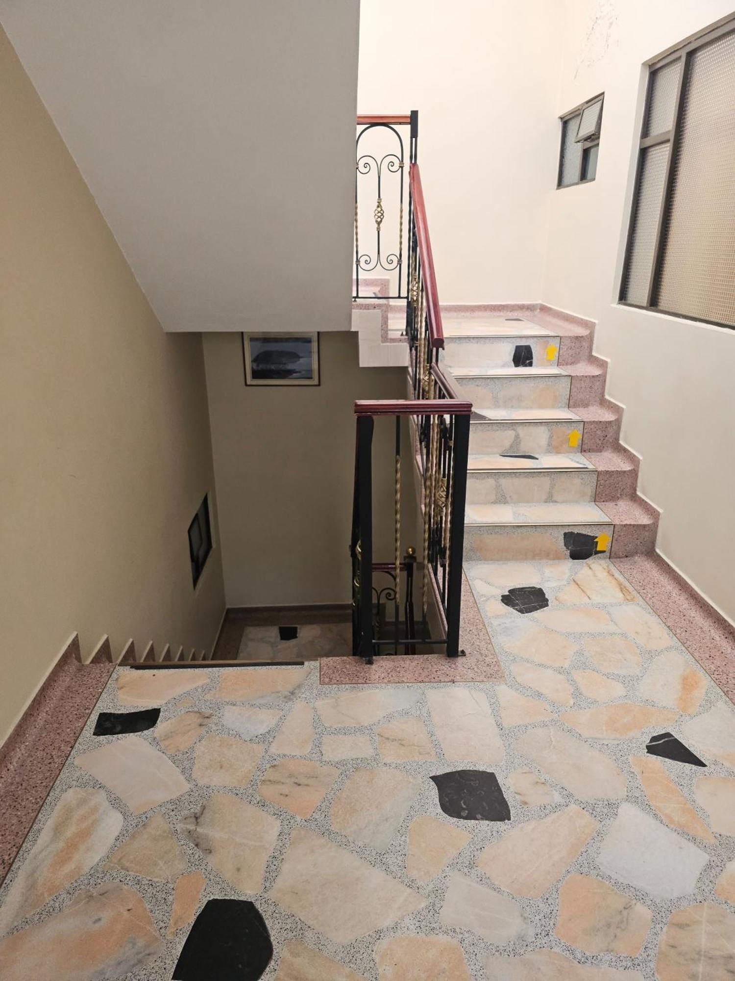 Hotel Monaco Pasto Extérieur photo