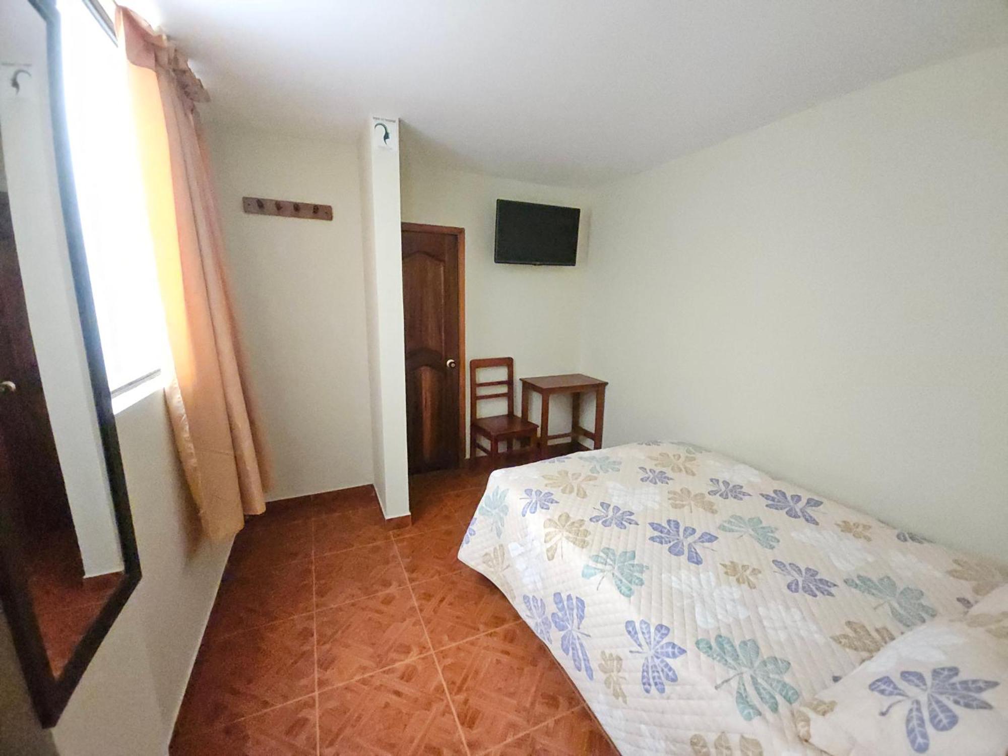 Hotel Monaco Pasto Extérieur photo
