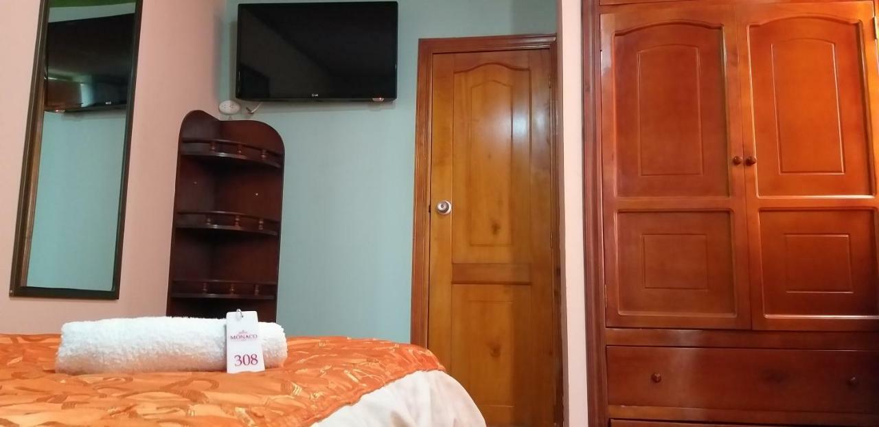 Hotel Monaco Pasto Extérieur photo